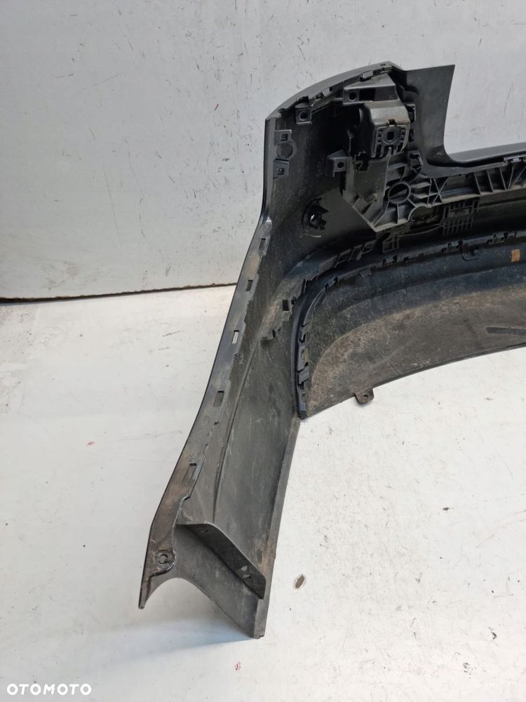 audi a4 b9 8w9 kombi zderzak tył tylny - 4