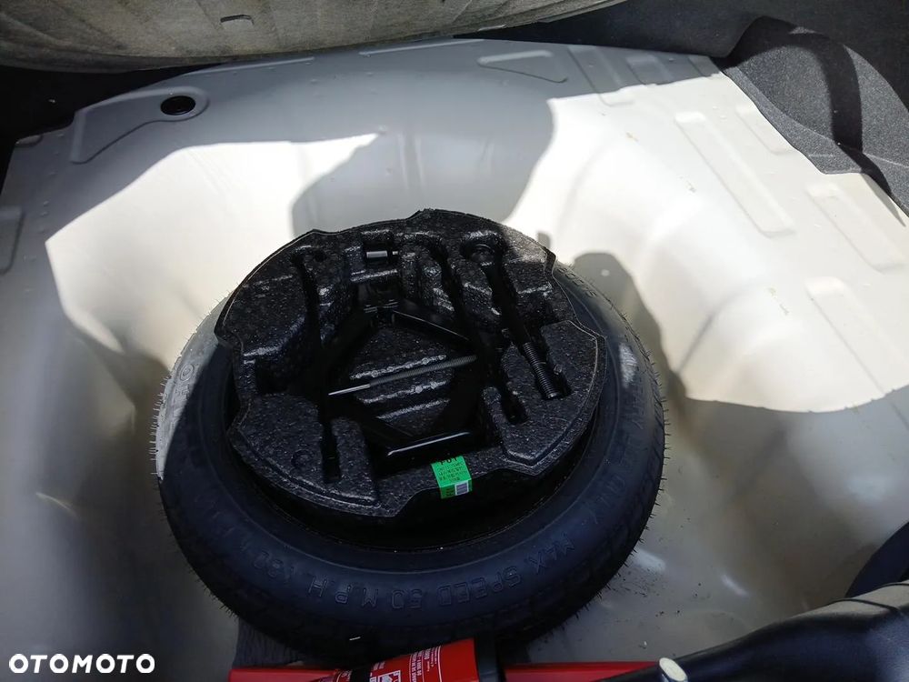 Hyundai Elantra 1.6 Smart - 19