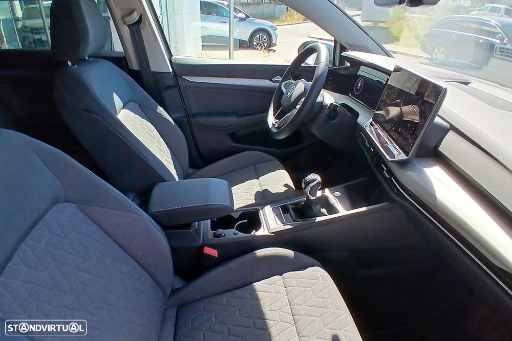 VW Golf 1.5 TSI Urban - 13