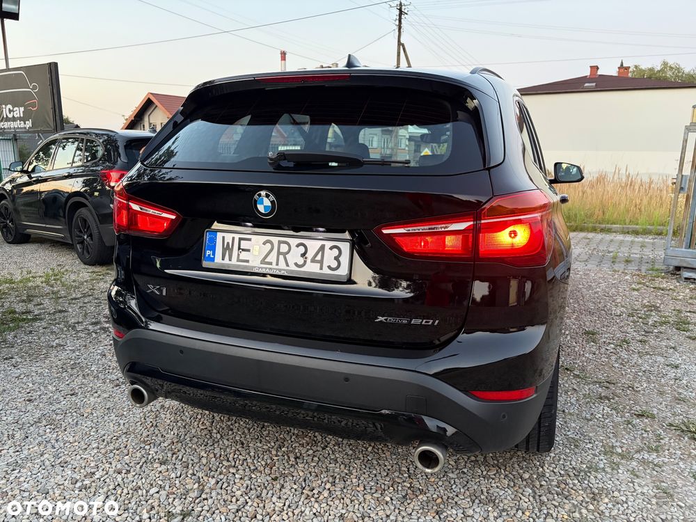 BMW X1 xDrive20i - 10