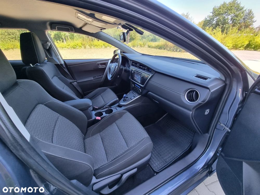Toyota Auris 1.8 HSD Prestige - 21