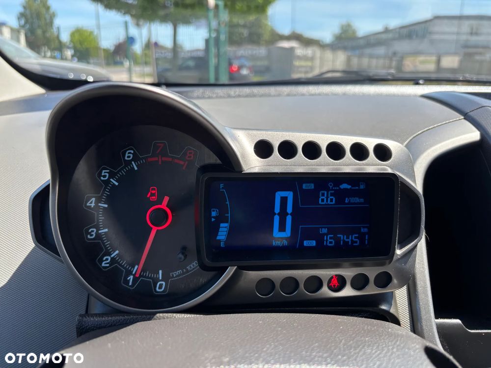 Chevrolet Aveo 1.6 LTZ - 14