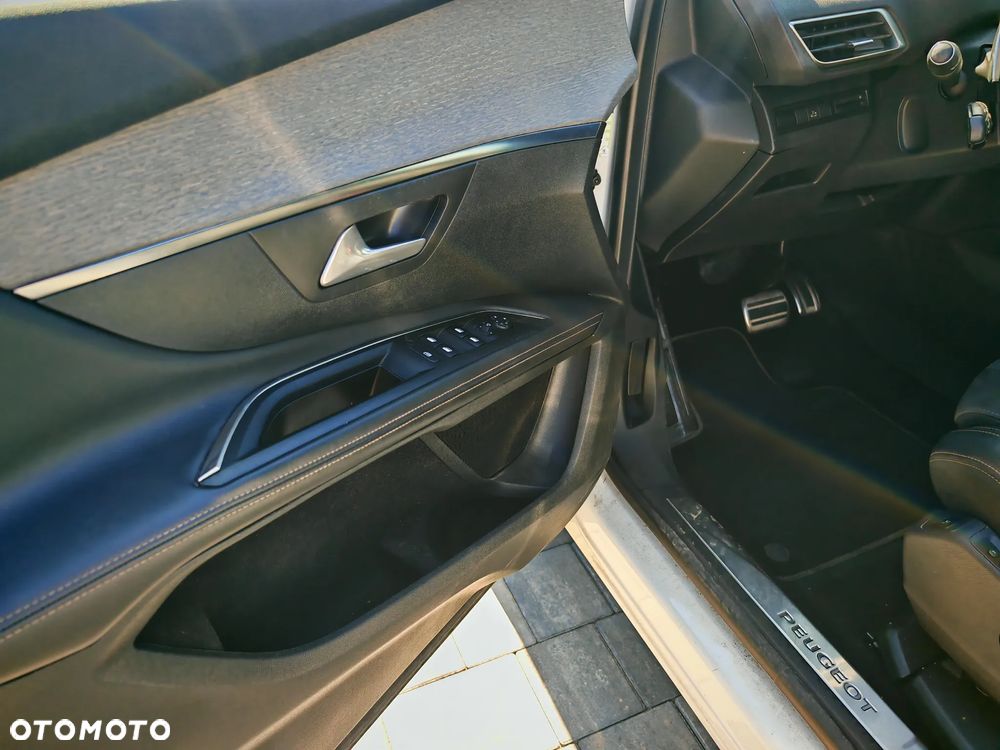 Peugeot 5008 BlueHDi 180 EAT6 GT - 19