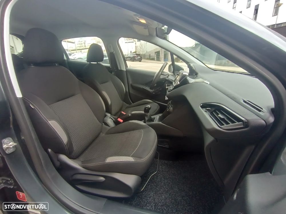 Peugeot 208 1.6 BlueHDi Style - 20