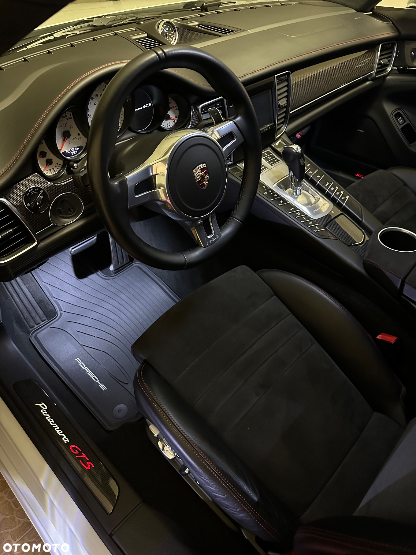 Porsche Panamera GTS - 28