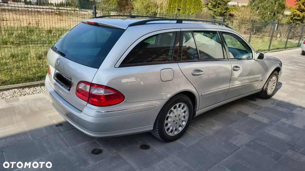 Mercedes-Benz Klasa E 240 Elegance - 4