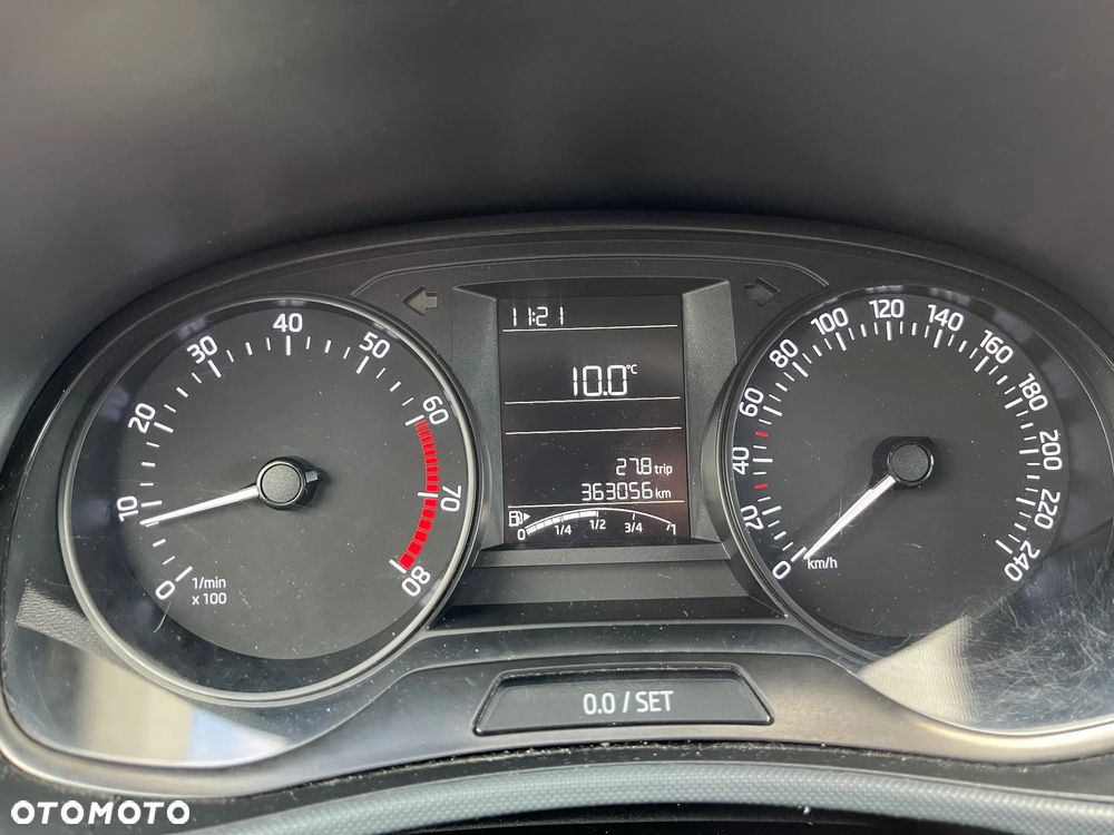 Skoda Fabia 1.0 Active - 9