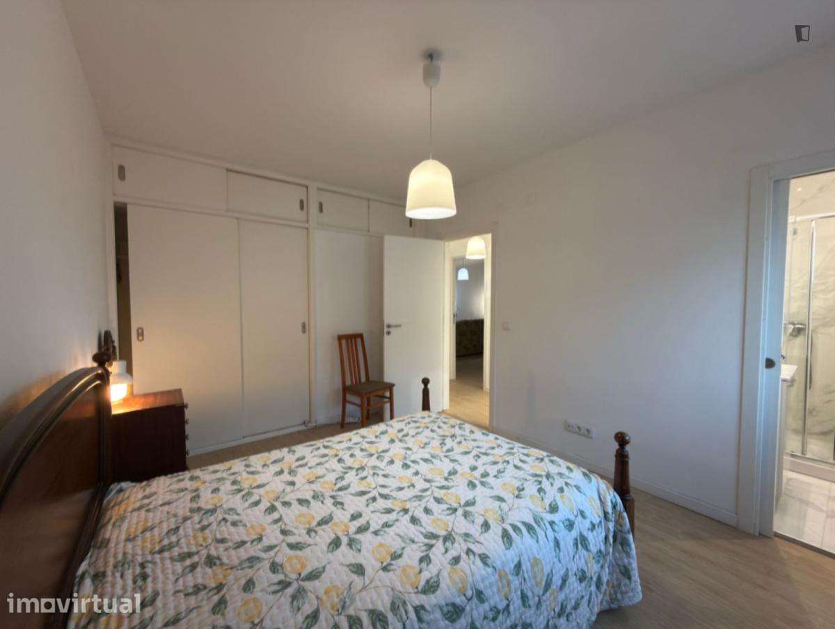 Quarto - localizado em Estoril Lisbon - Grande imagem: 3/11