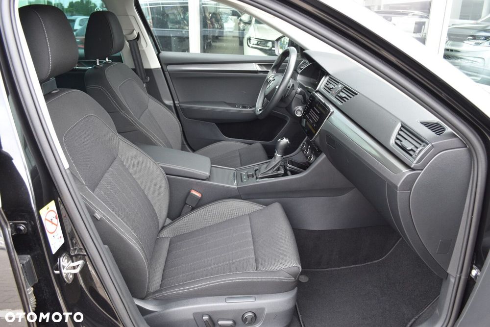 Skoda Superb 2.0 TDI SCR Style DSG - 34