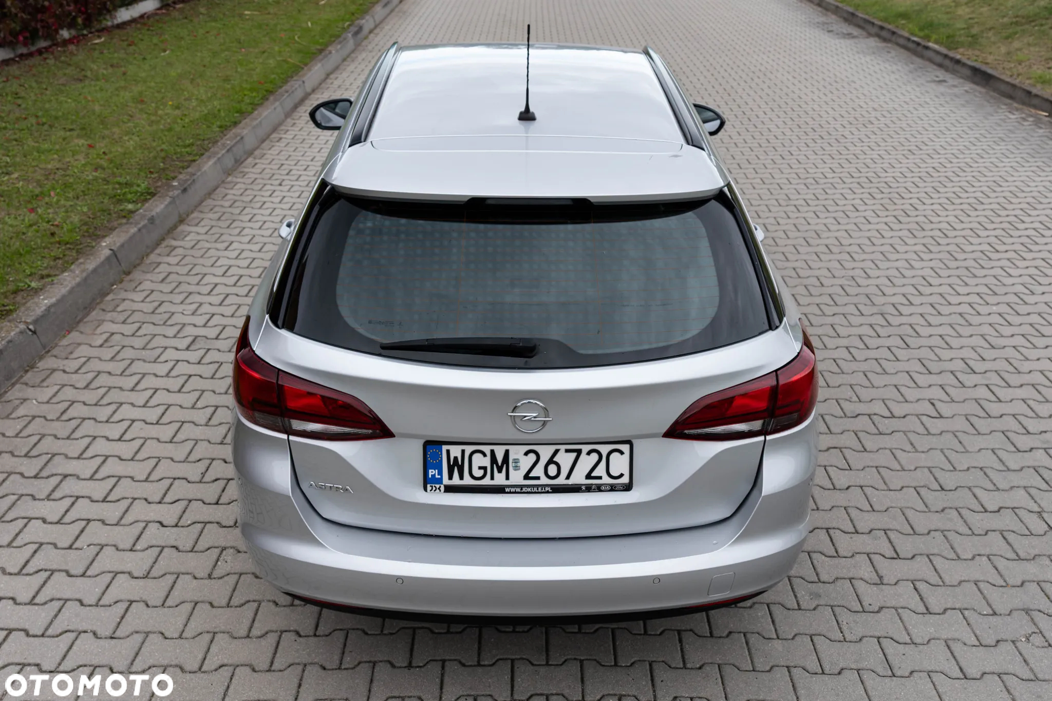 Opel Astra V 1.4 T Edition S&S - 11