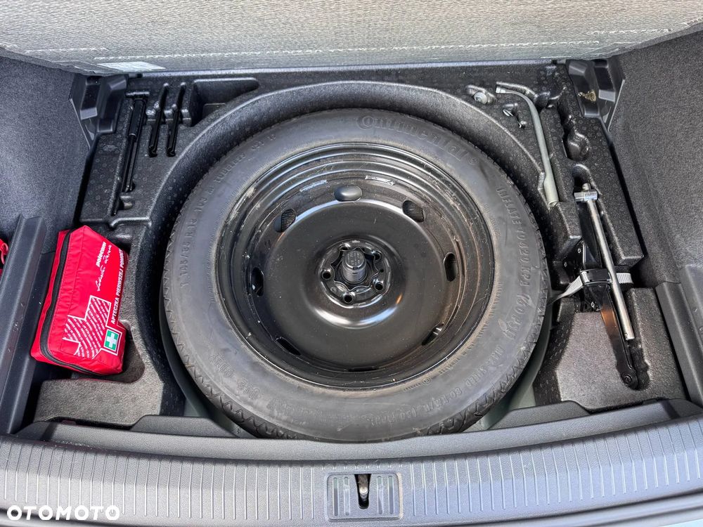 Volkswagen Tiguan - 13