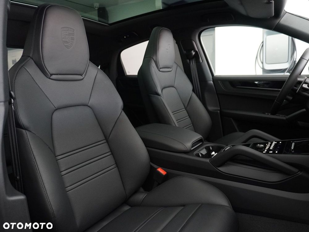 Porsche Cayenne Black Edition - 32