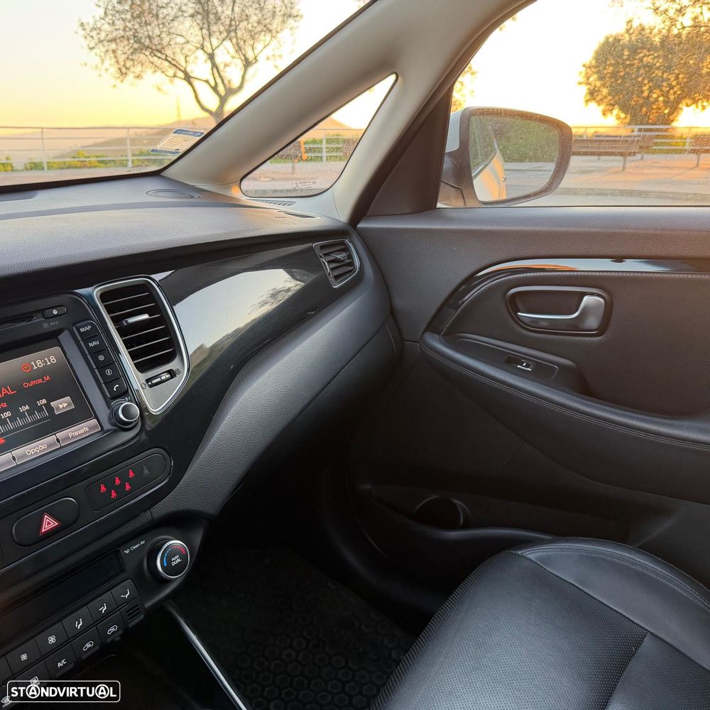 Kia Carens 1.7 CRDi ISG TX - 15