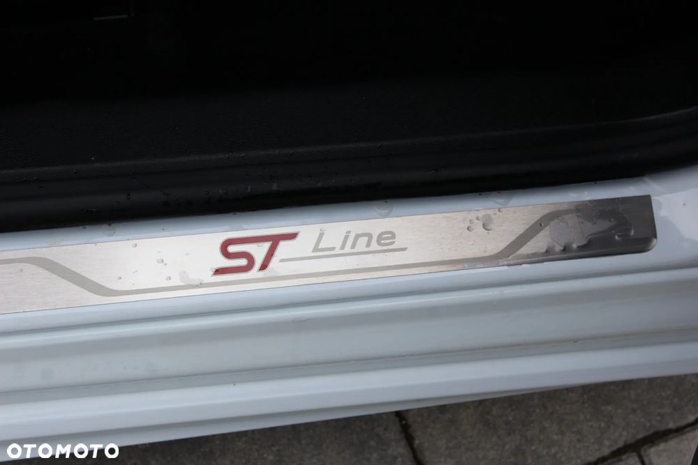 Ford Focus 2.0 TDCi ST-Line Red ASS - 15