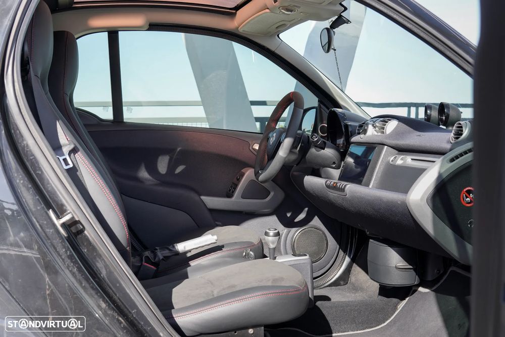 Smart ForTwo Coupé 1.0 T Brabus - 23