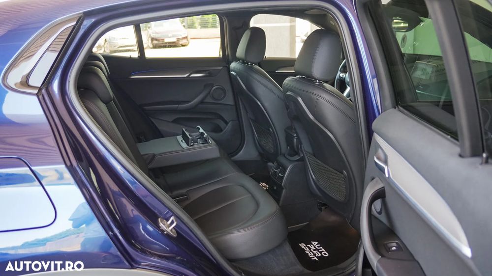 BMW X2 sDrive18d AT - 28