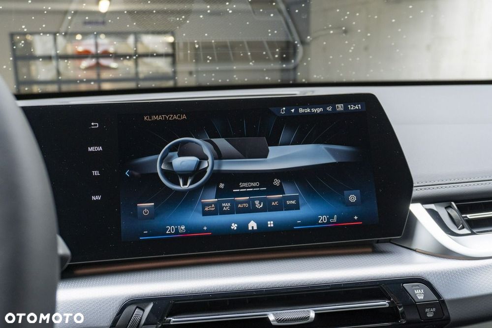 BMW X1 sDrive18i - 25