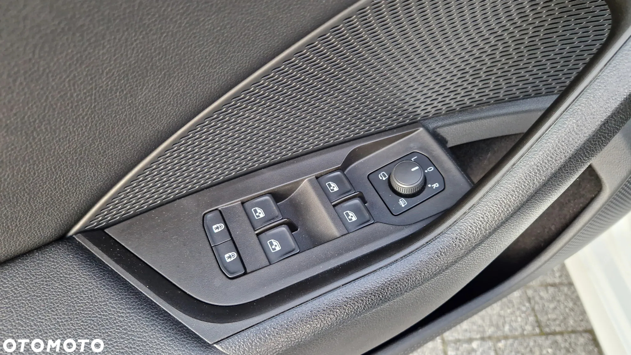 Skoda Octavia Combi 2.0 TDI DSG Sport Edition - 36