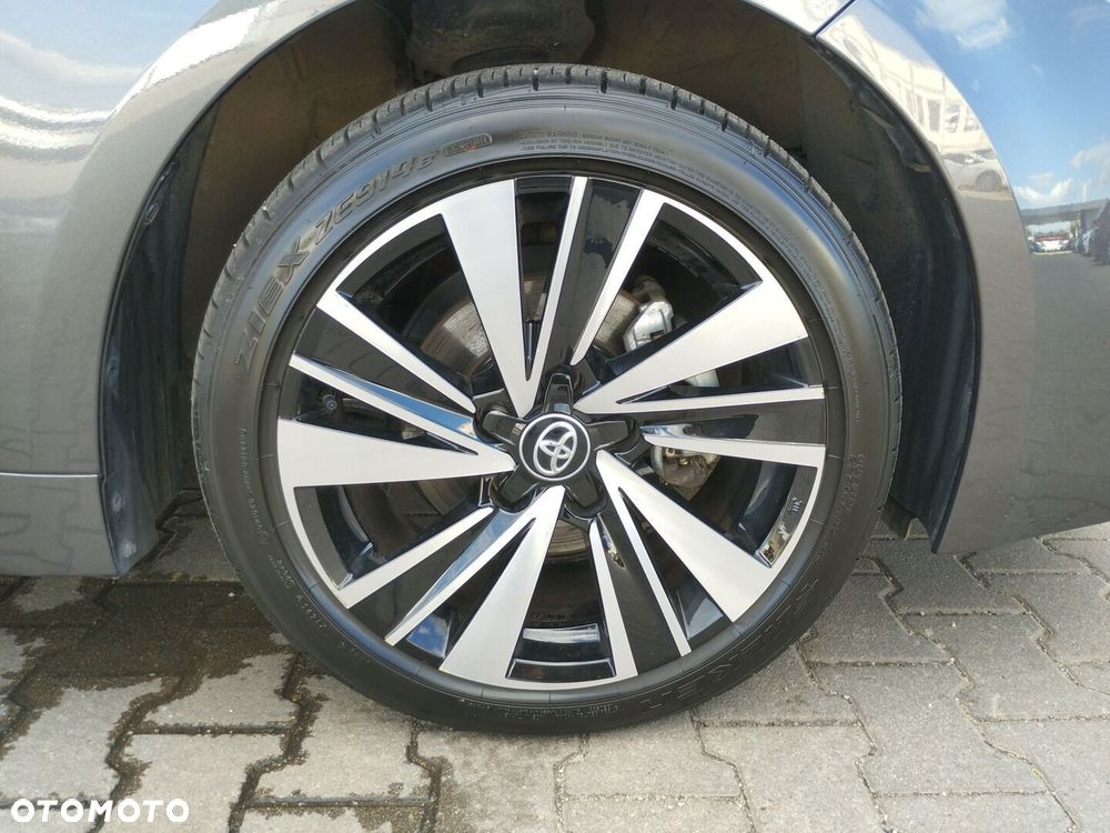 Toyota Corolla 1.8 Hybrid Style - 9