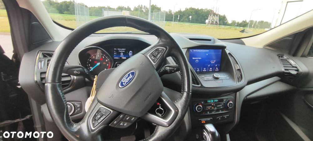 Ford Kuga - 11