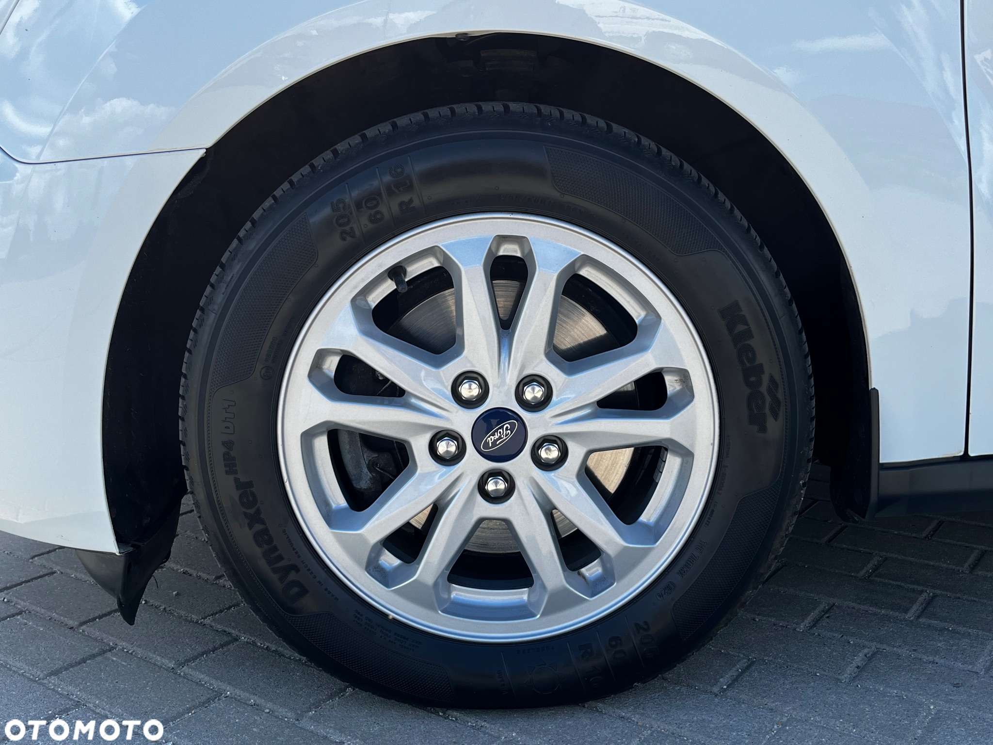 Ford Tourneo Connect - 11