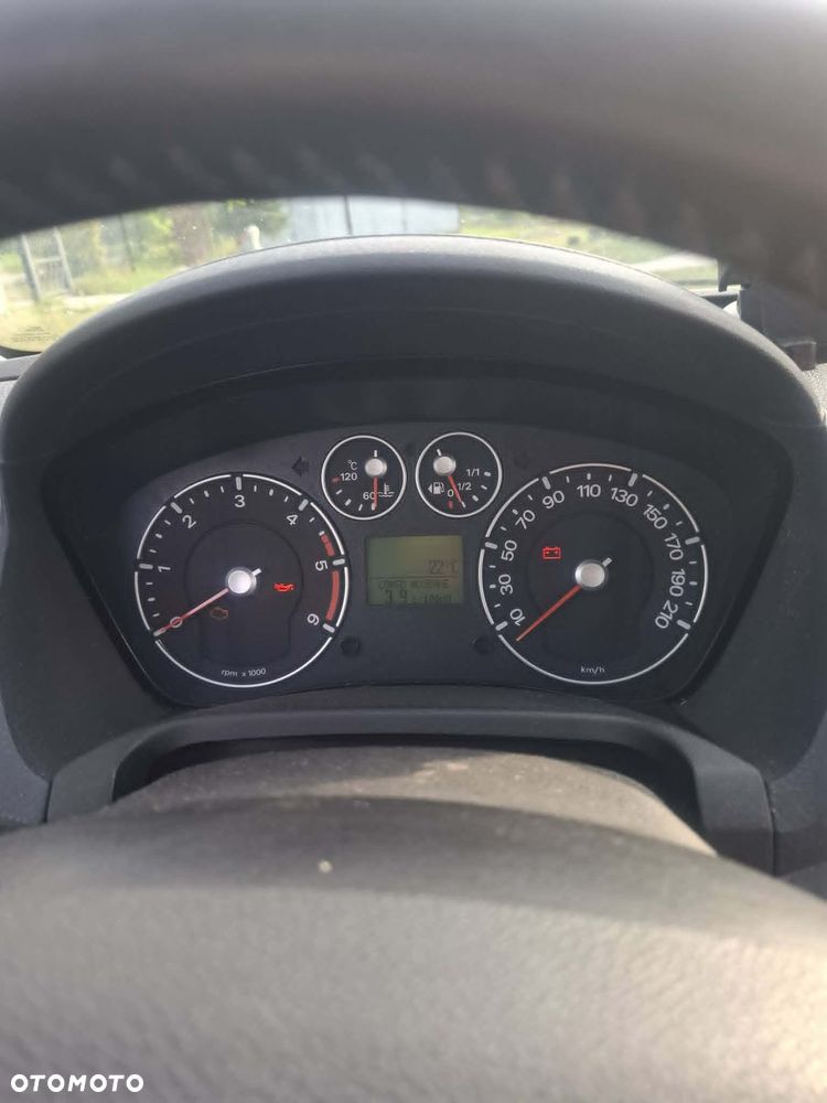 Ford Fiesta 1.4 TDCI - 5