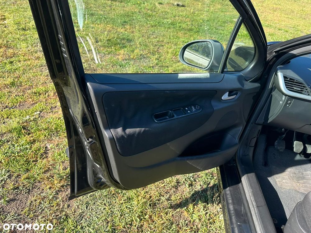 Peugeot 207 95 VTi Urban Move - 9