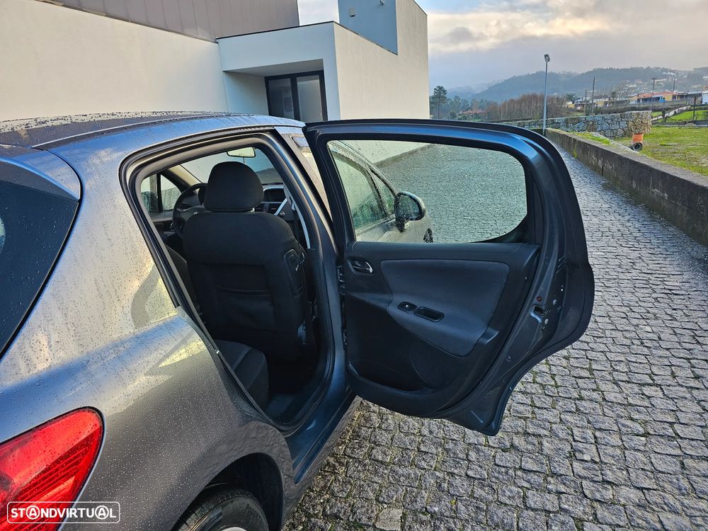 Peugeot 207 1.6 HDi Sport - 21