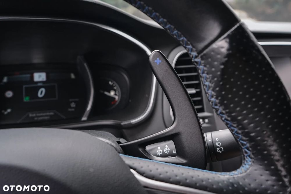 Renault Megane ENERGY TCe 205 EDC GT - 37