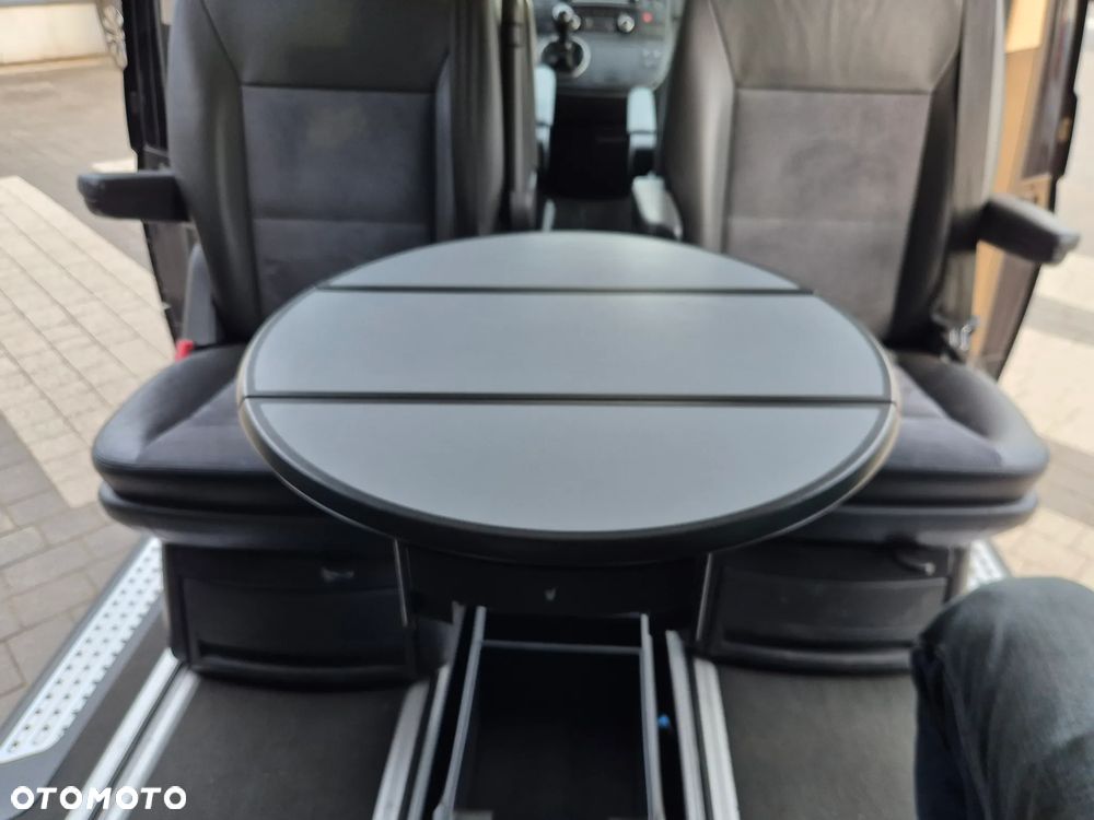 Volkswagen Multivan - 24