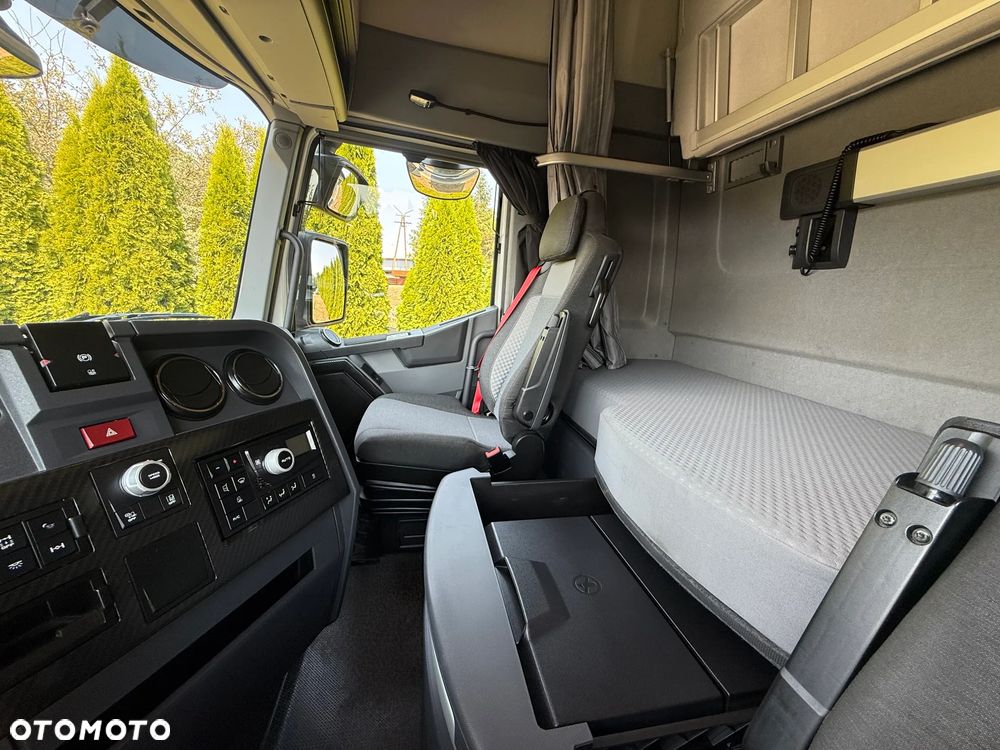 Renault T 480 HIGH RETARDER PARK COOL - 13