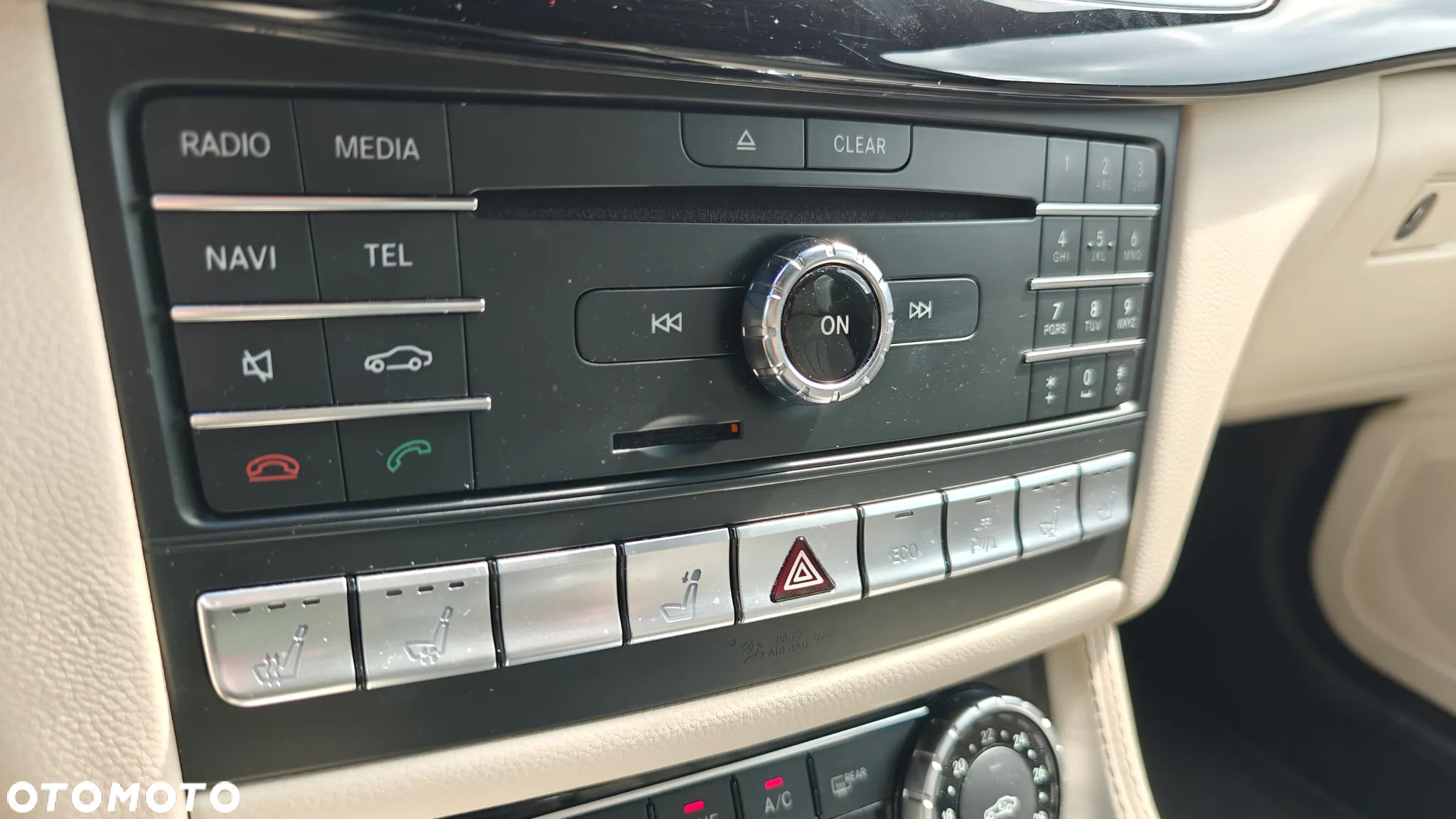 Mercedes-Benz CLS 350 d 4-Matic - 24