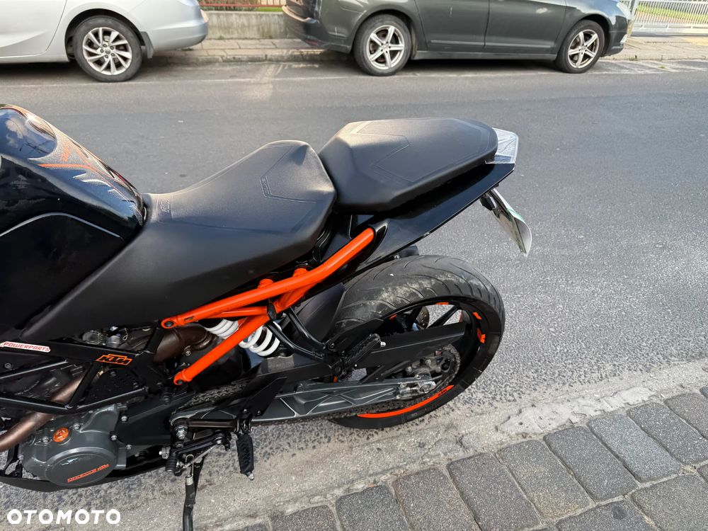 KTM Duke - 19