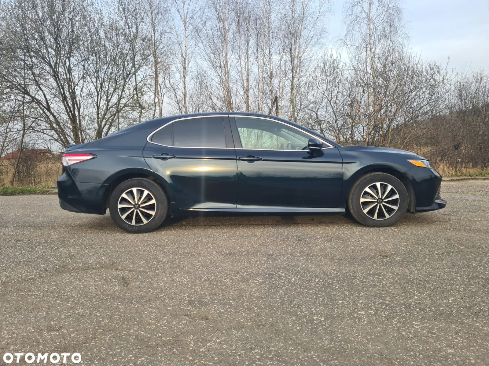 Toyota Camry - 2