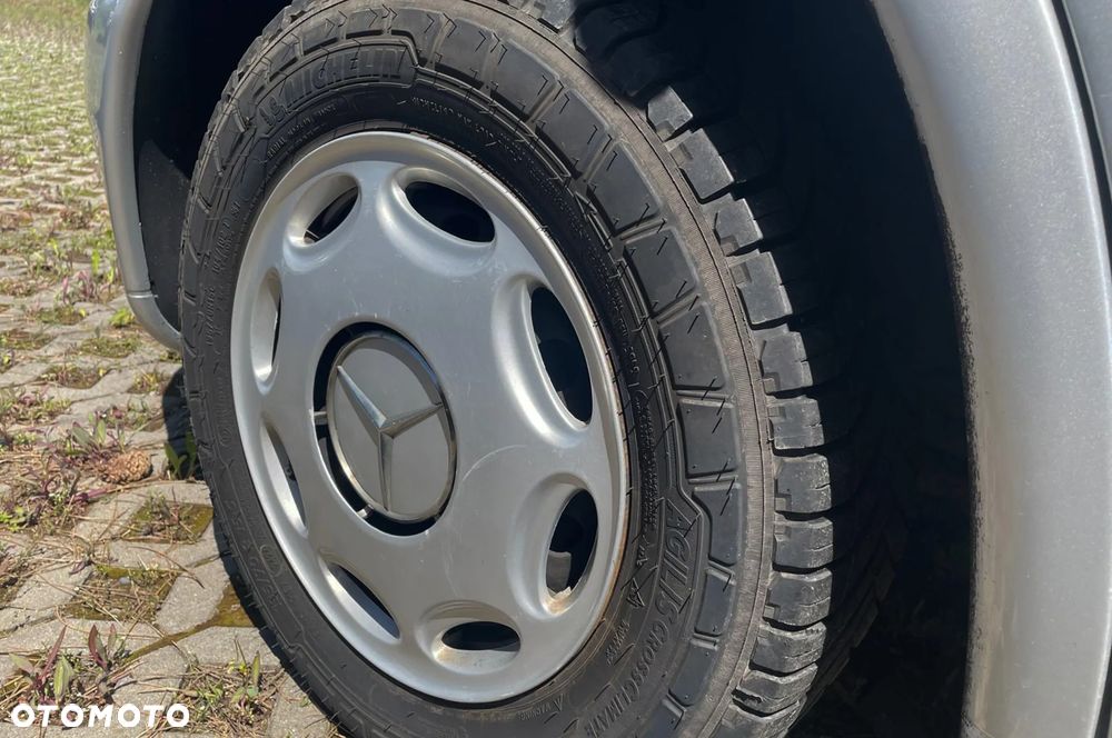 Mercedes-Benz Vito - 40