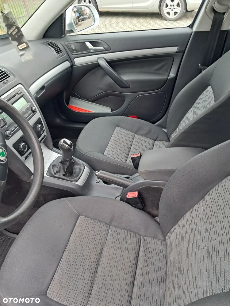 Skoda Octavia 1.6 TDI Classic - 6