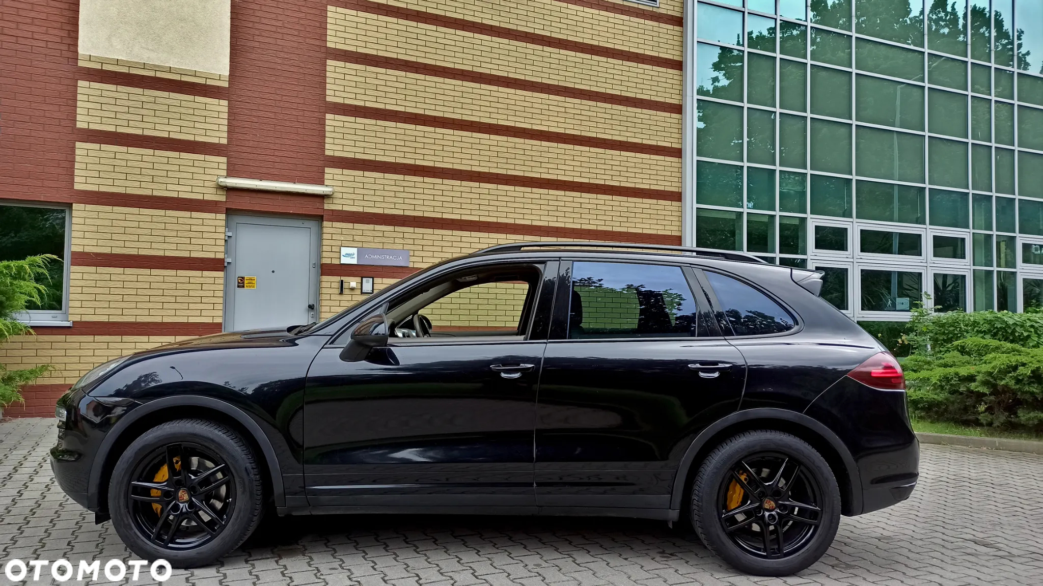 Porsche Cayenne Platinum Edition - 4