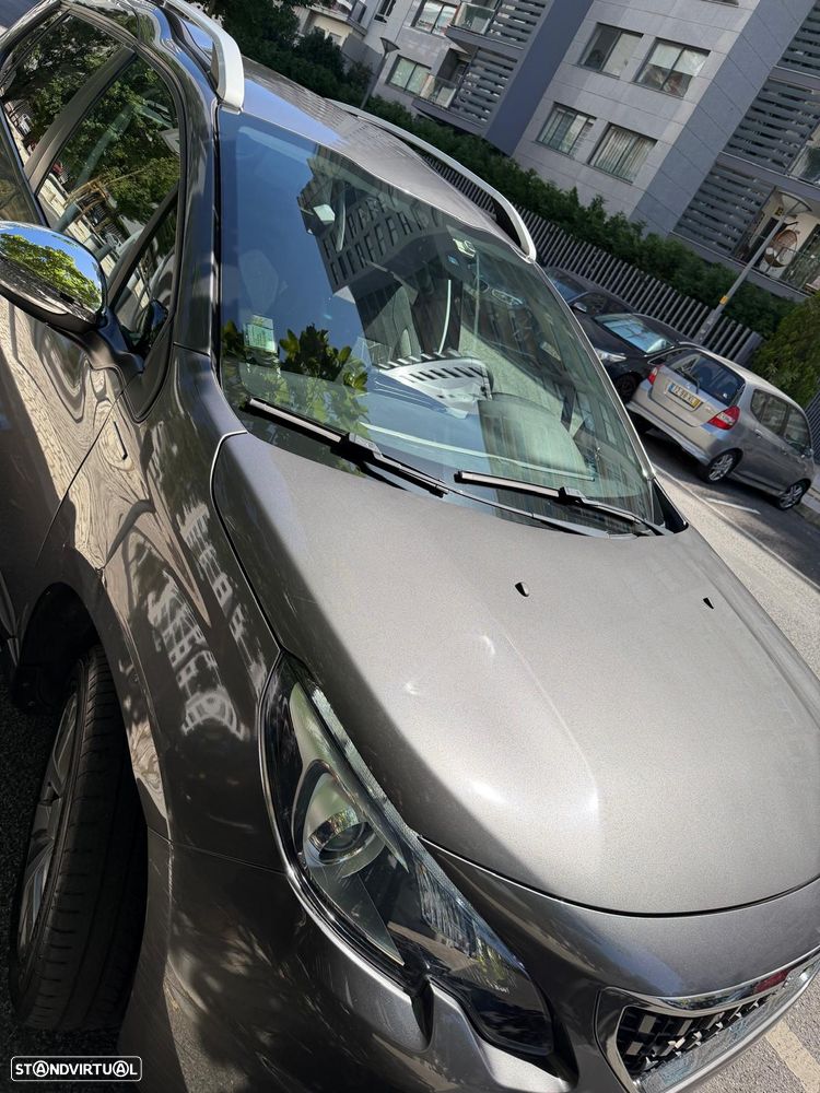 Peugeot 2008 1.2 PureTech Allure - 12