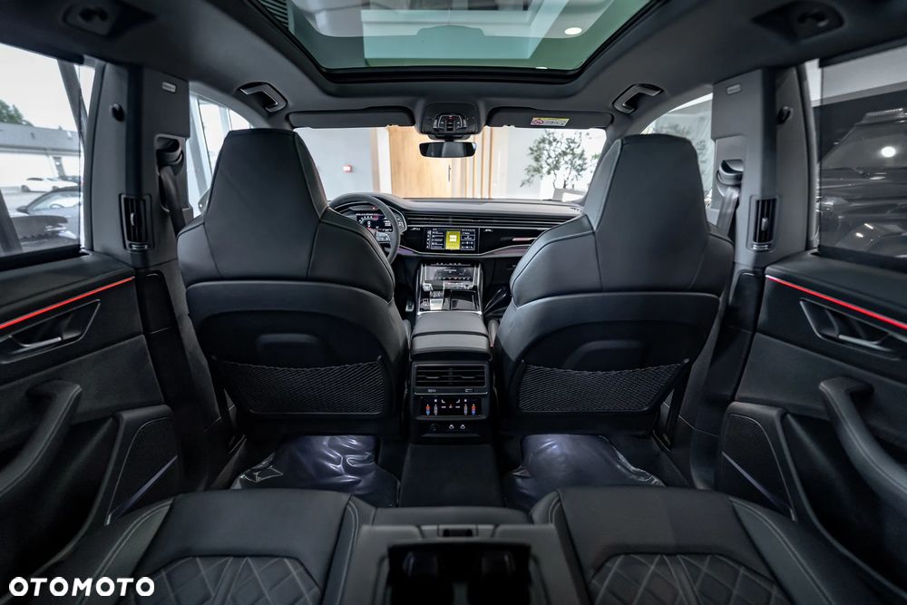 Audi SQ8 - 34