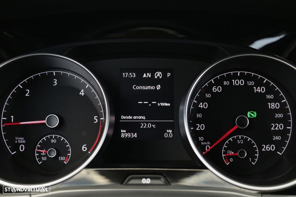 VW Touran 1.6 TDI Confortline DSG - 42