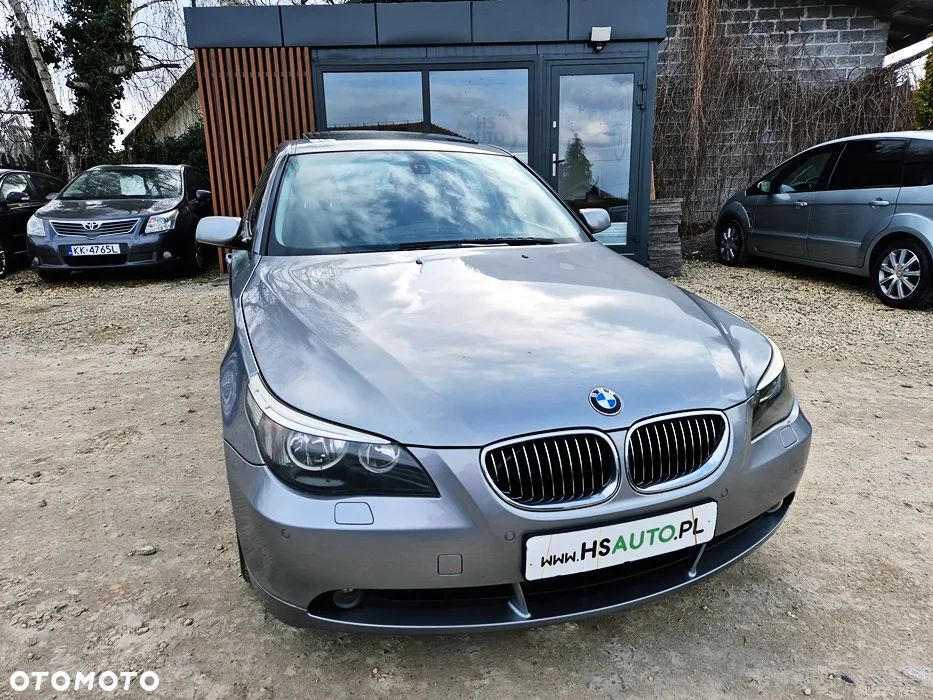 BMW Seria 5 523i - 4