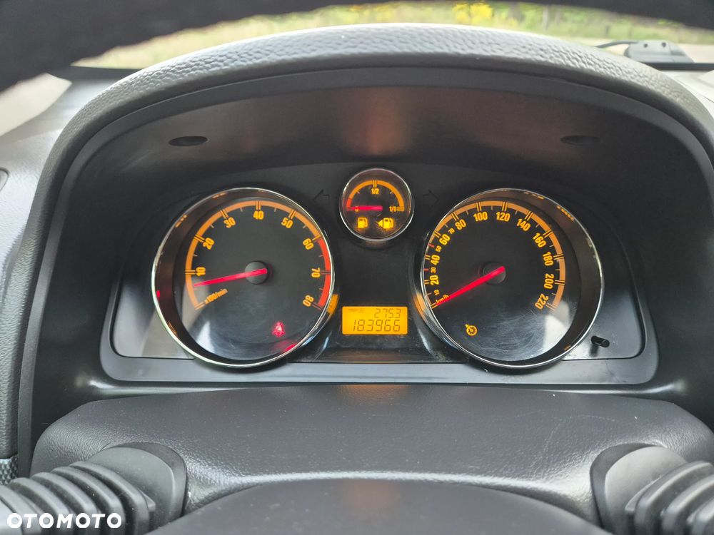 Opel Antara 2.4 4x4 Cosmo - 25