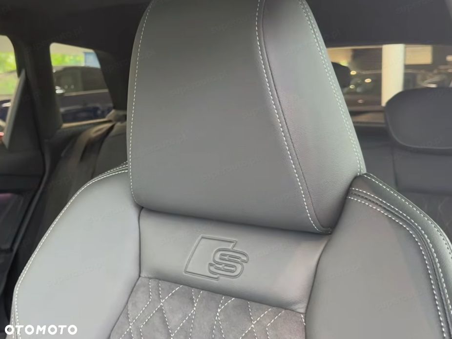Audi Q4 e-tron - 5