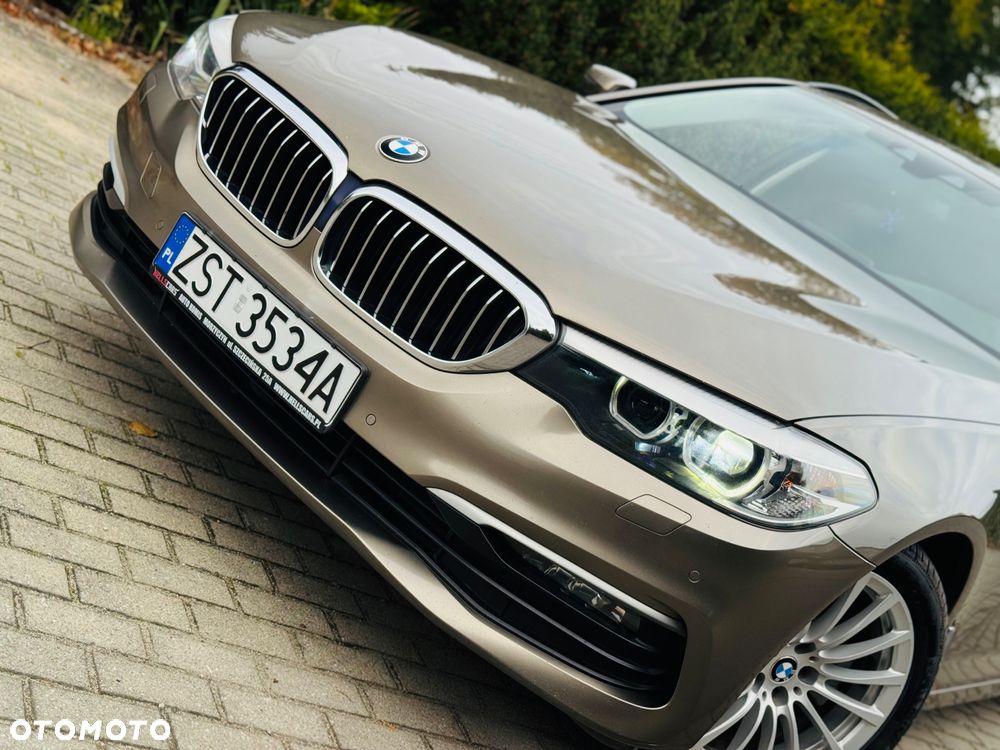 BMW Seria 5 520d xDrive Touring - 39