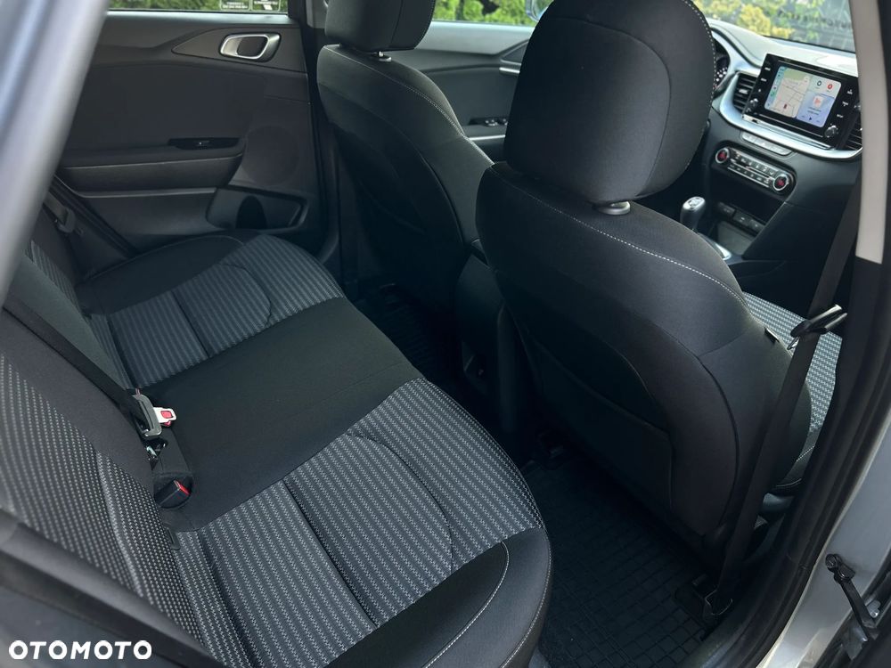 Kia Ceed 1.5 T-GDI M - 16