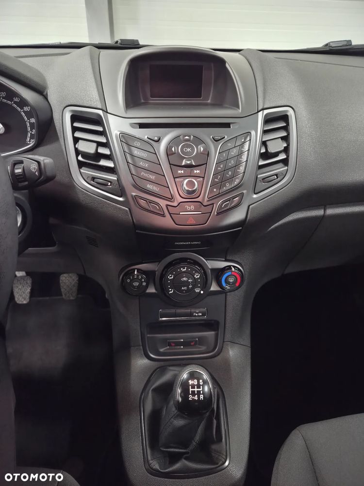 Ford Fiesta 1.0 Start-Stop Champions Edition - 17