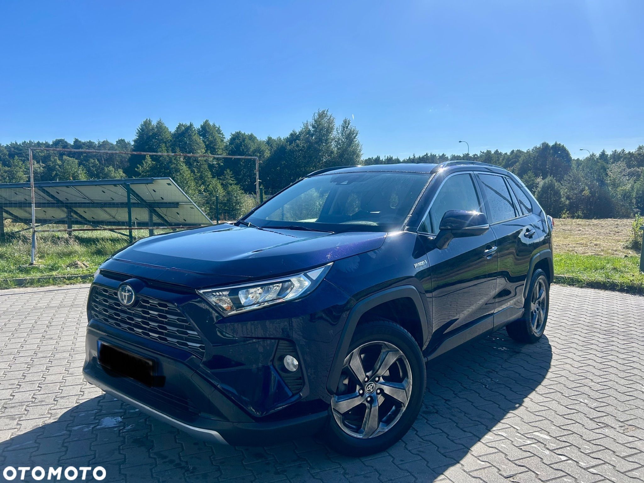 Toyota RAV4 - 1