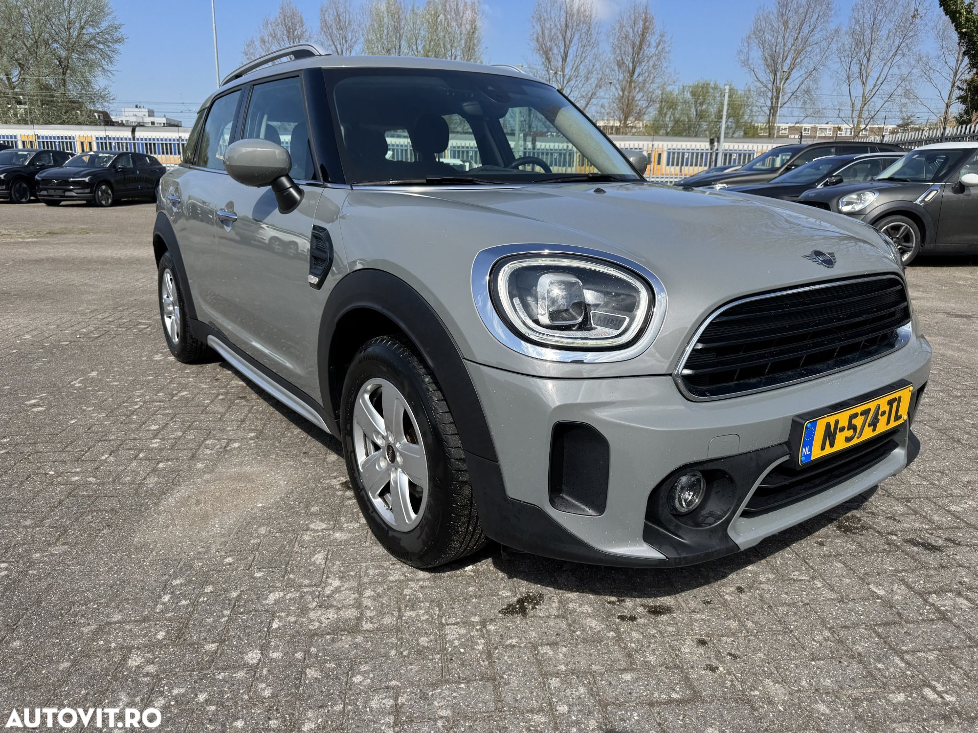 Mini Countryman One Classic Trim - 2