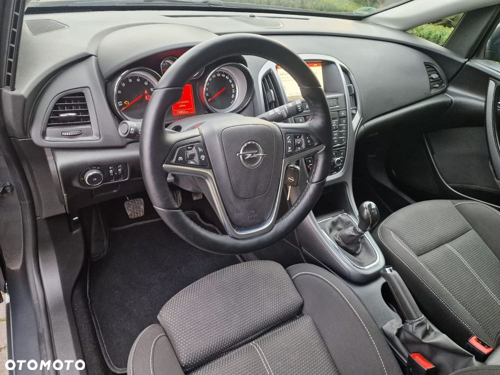 Opel Astra 1.4 Turbo ecoFLEX Start/Stop Innovation - 2