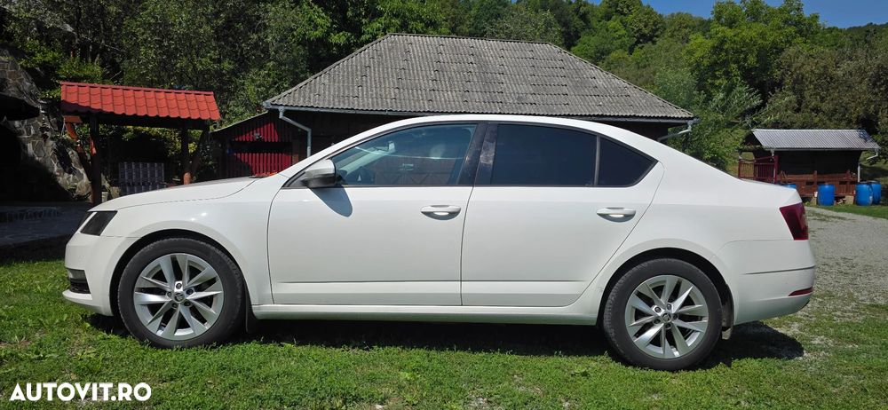Skoda Octavia 1.6 TDI Ambition - 2